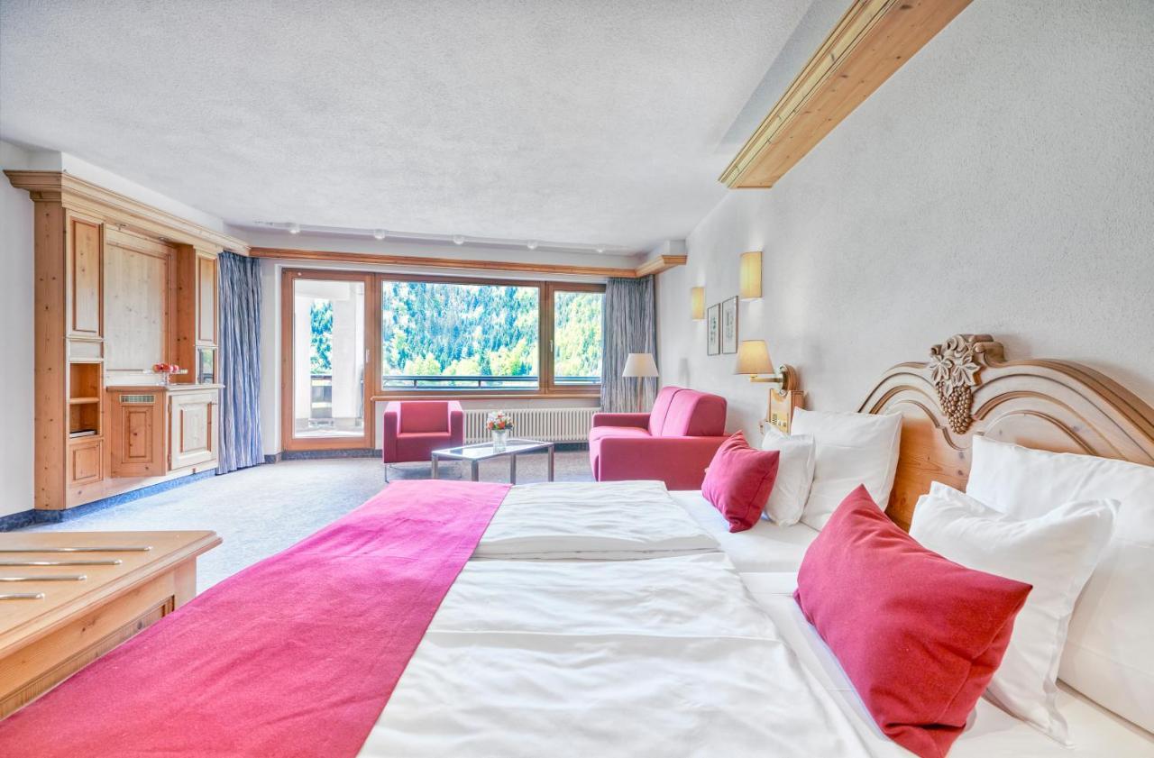 Hotel Traube Tonbach Baiersbronn Exterior foto